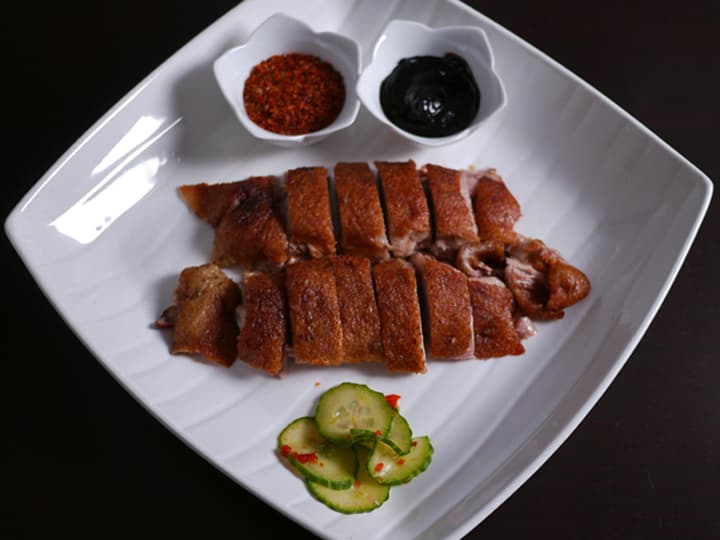 Sichuan Crispy Duck (Xiangsu Ya, 香酥鸭)