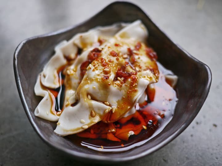 Chengdu Zhongshuijiao (钟水饺): Fuzhi Soy Sauce and Chili Oil Dumpling