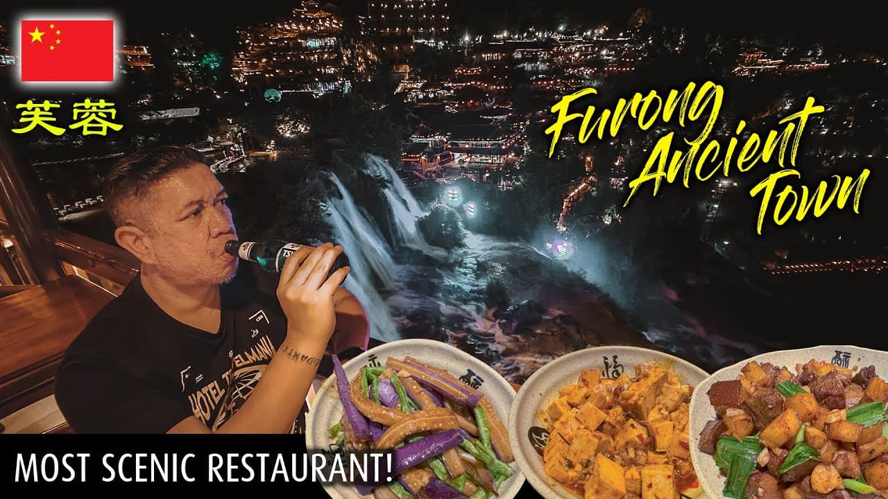 We Found the Most Scenic Restaurant in Furong Ancient Town     