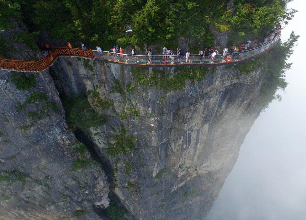 China's glass walkway opens in Tianmen mountain - BBC News