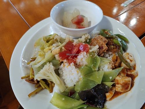 Vegan Restaurants in Leshan, China