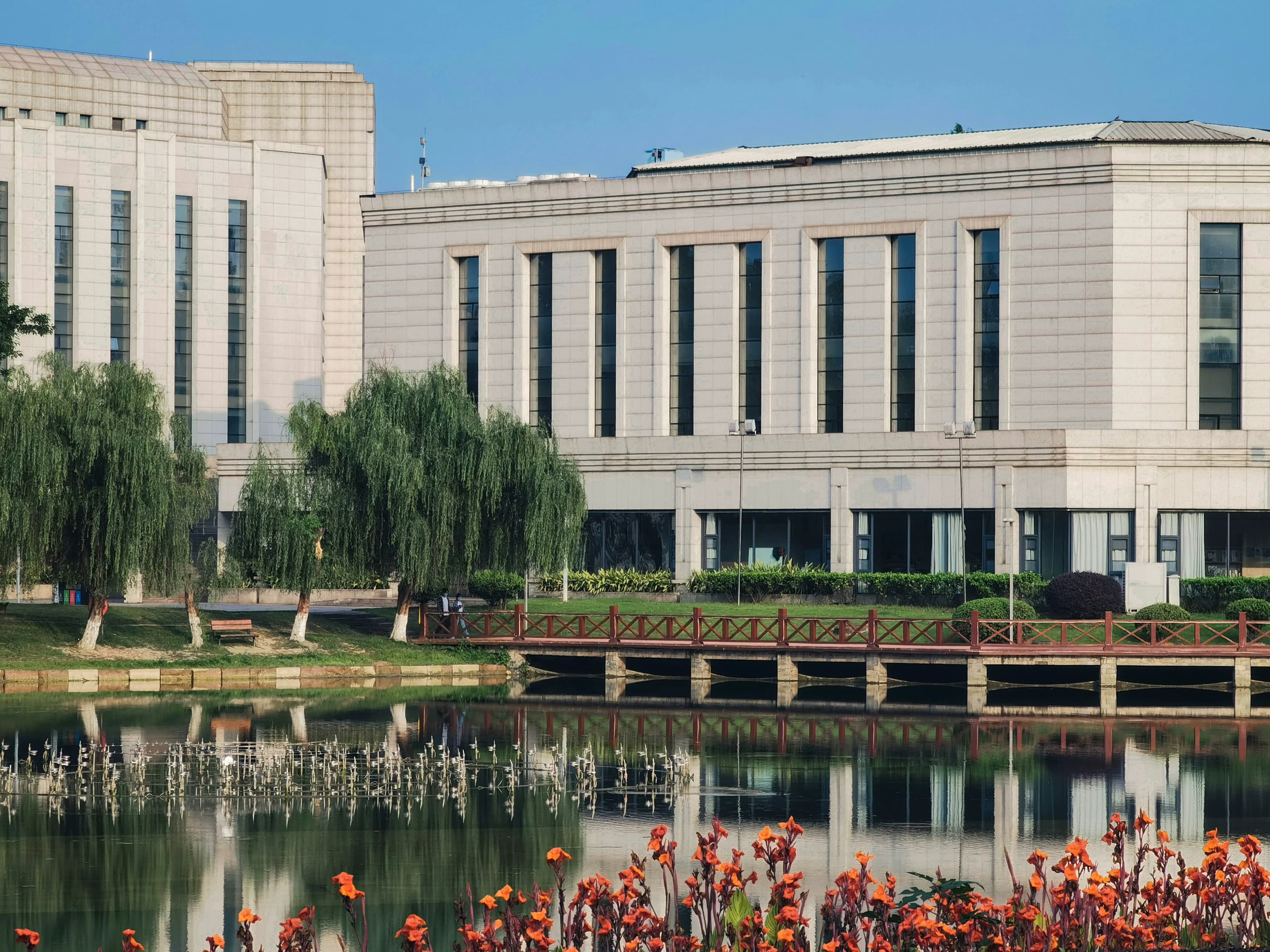 3 Days Luxury Solo Travel in Chengdu: Culture, Cuisine & Scenic Escapes
