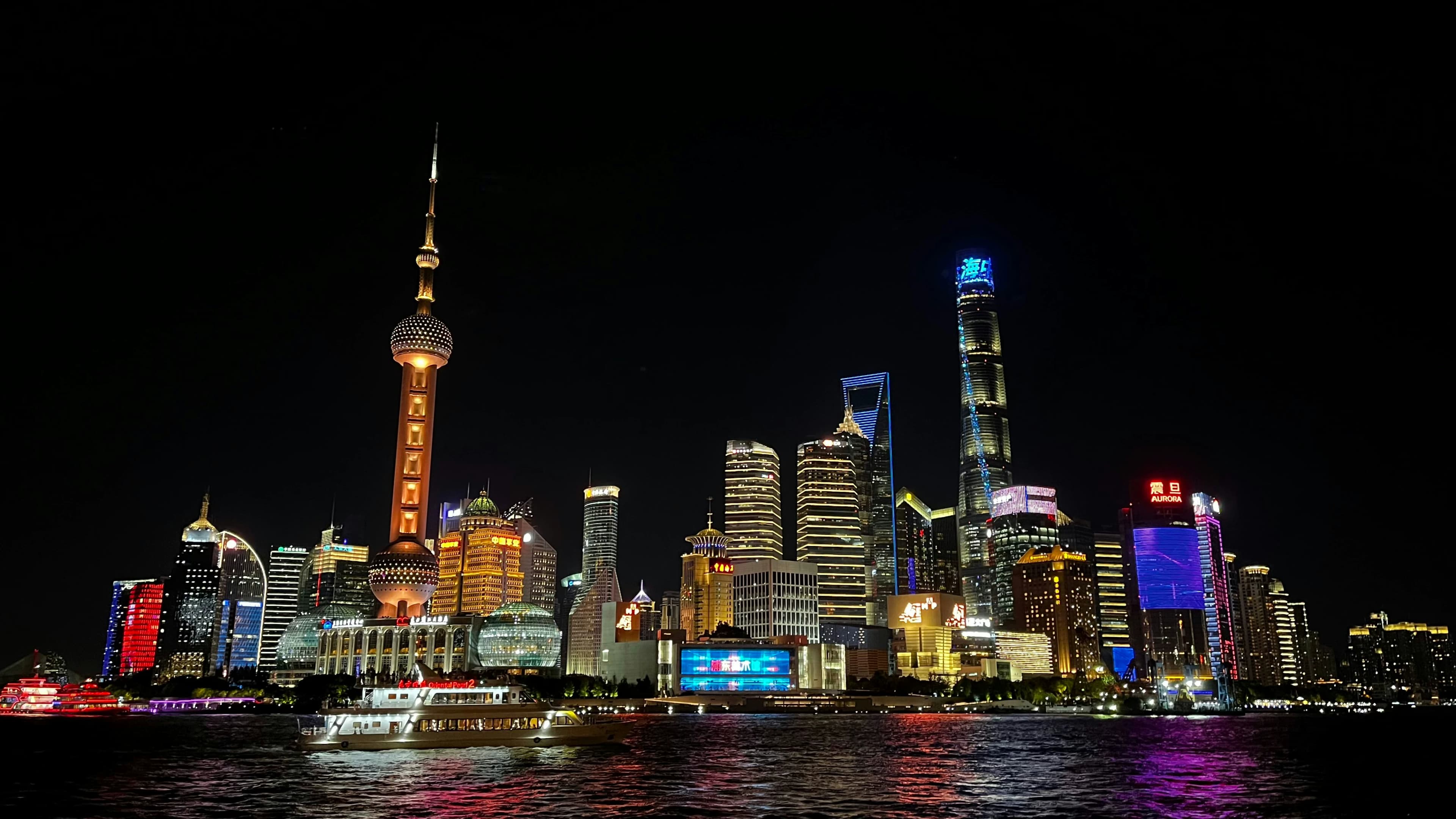 7-Day Shanghai Solo Travel: Food Adventures & Mid-Range Budget Guide