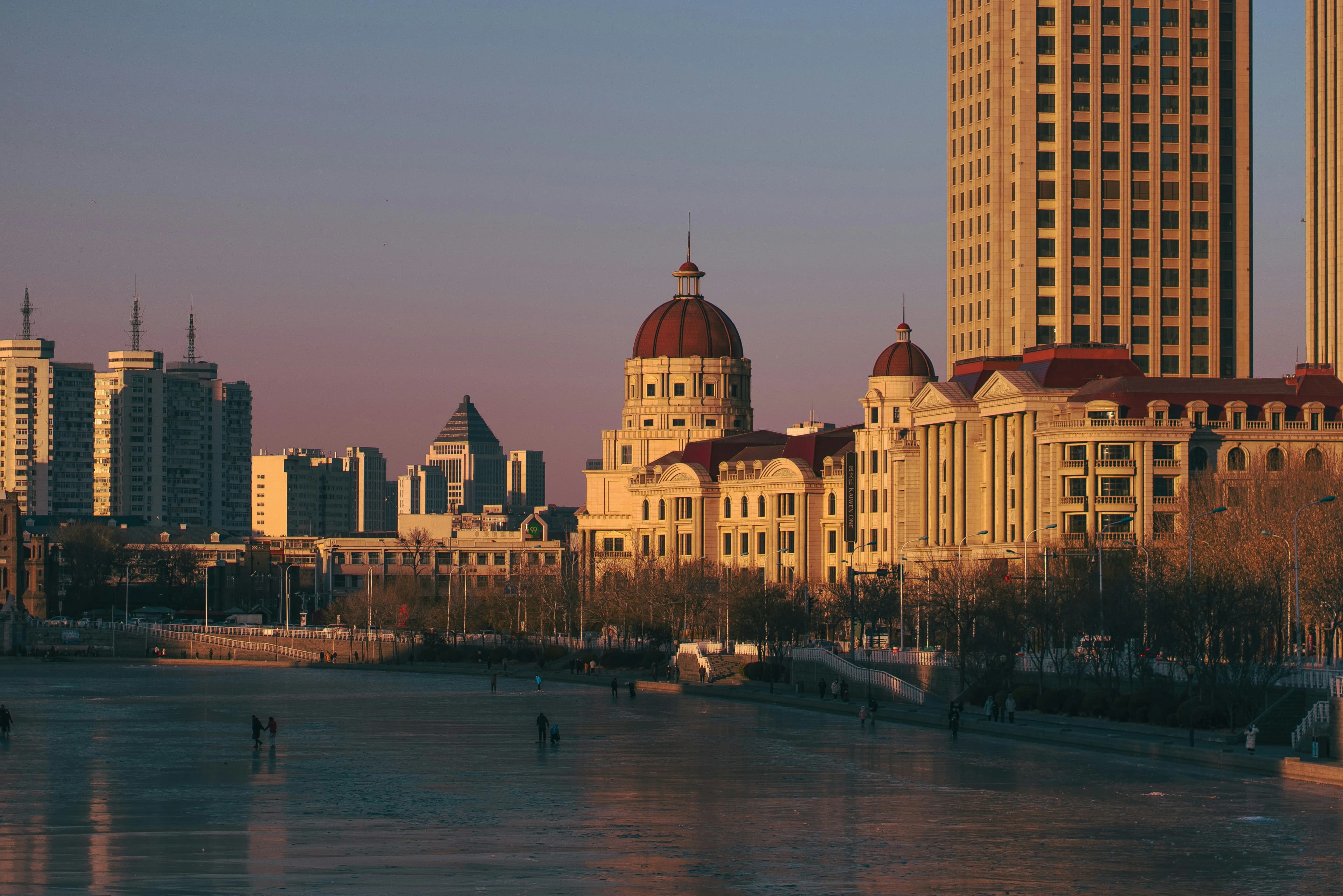Ultimate 7-Day Harbin Travel Guide for Couples: Budget-Friendly Food & Ice Adventures