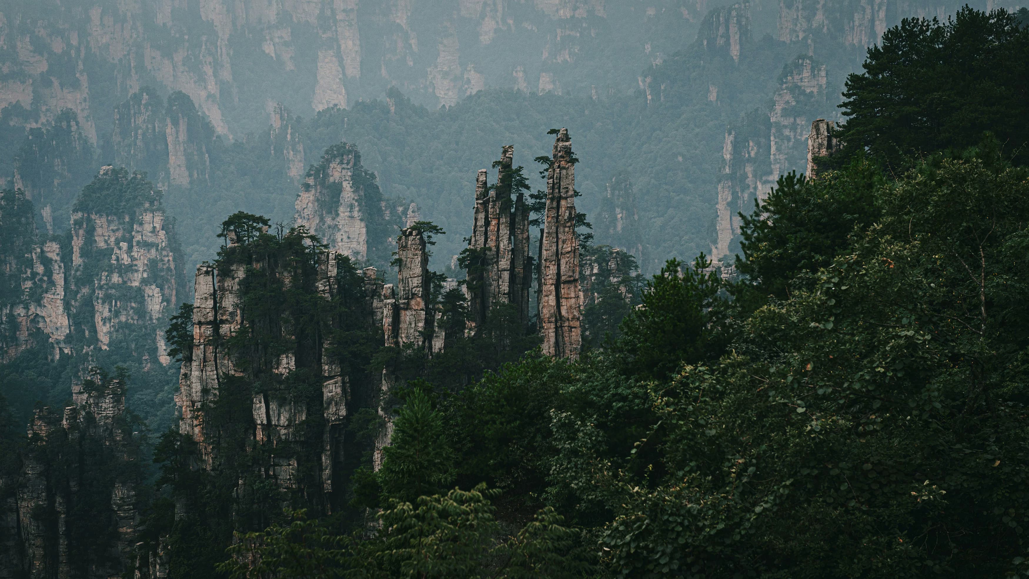 Ultimate 5-Day Solo Hiking Guide to Zhangjiajie: Budget-Friendly Trails & Tips