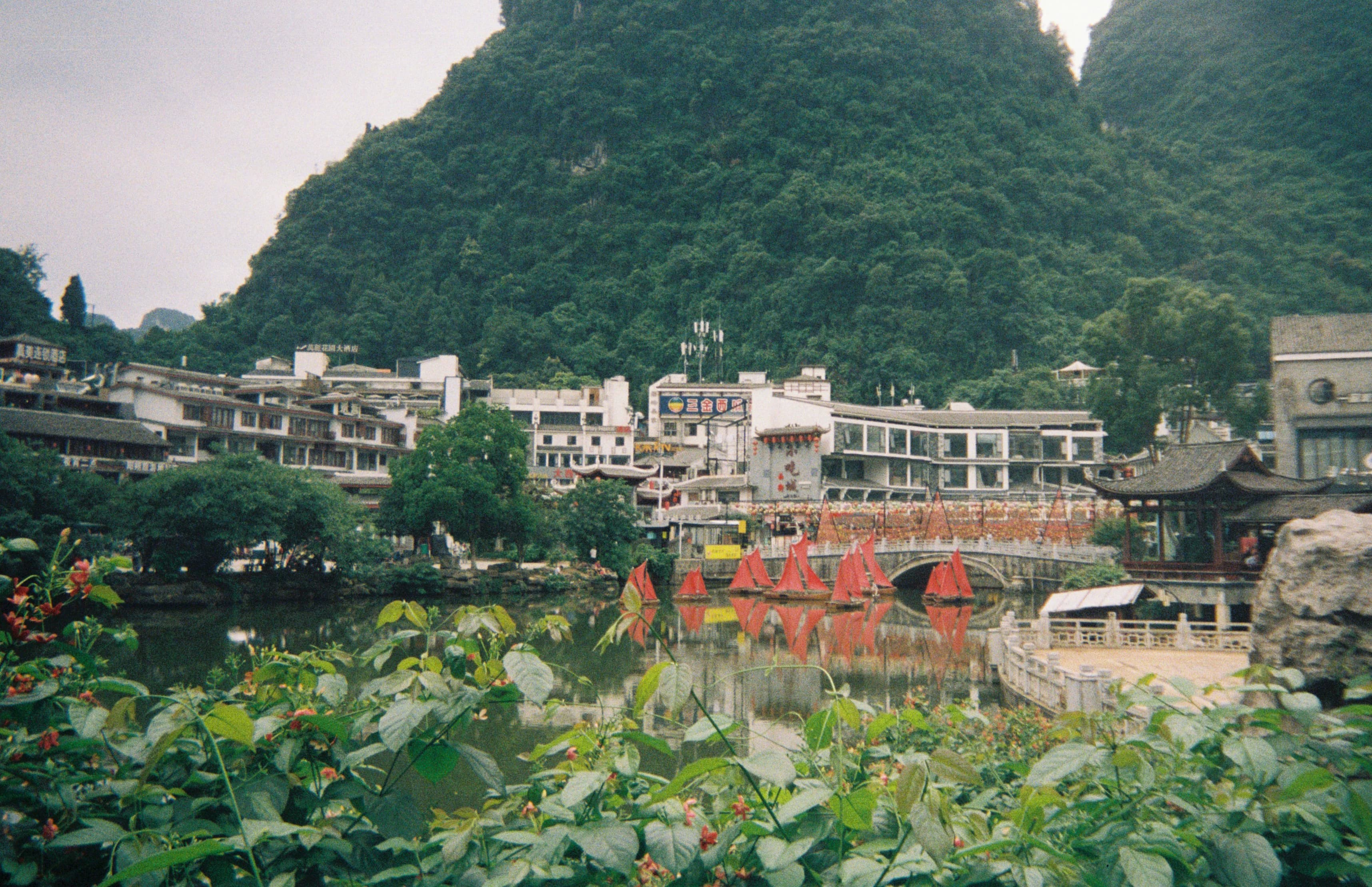 Guilin Travel Guide for Couples: 5 Days of Culinary Adventures & Romantic Escapes