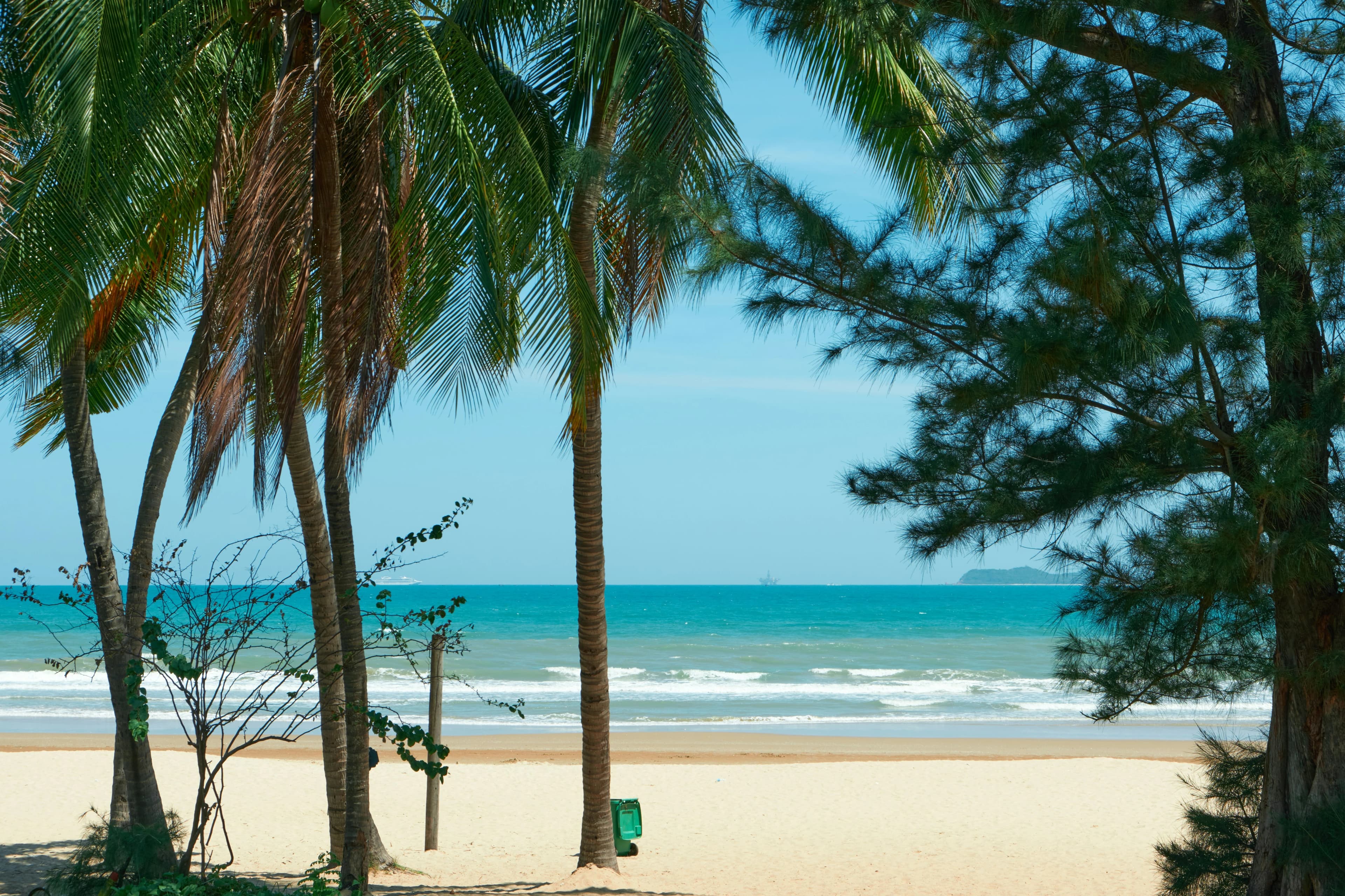 Ultimate Sanya Travel Guide: Budget-Friendly Wellness Retreats for Solo Travelers (5 Days)