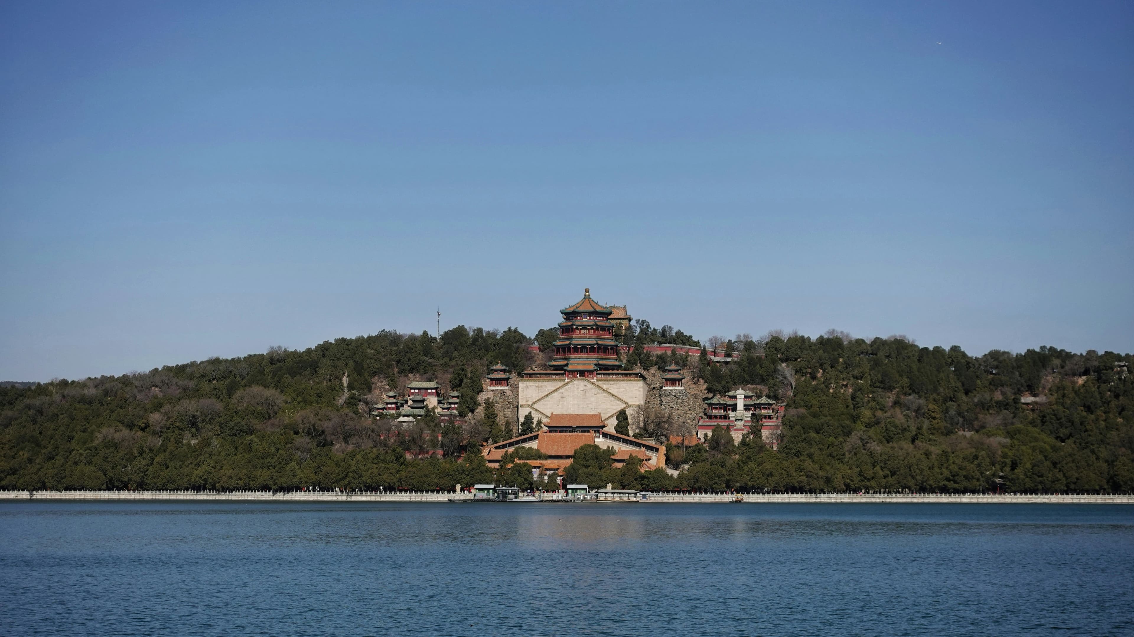 7-Day Beijing Luxury Travel Guide for Couples: Imperial Palaces, Michelin Dining & Private Experiences