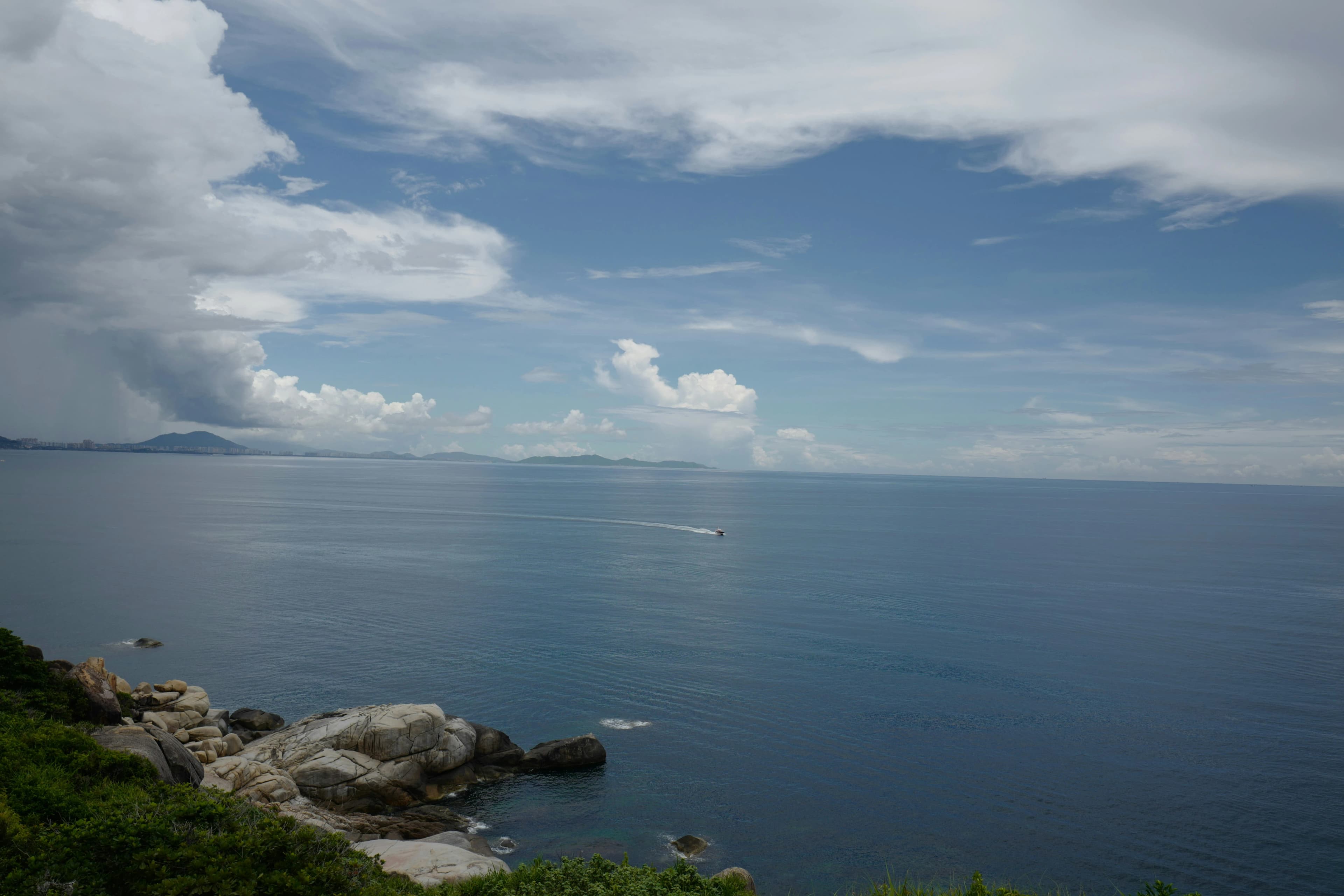 7 Days Sanya Romantic Getaway for Couples: Nature & Adventure