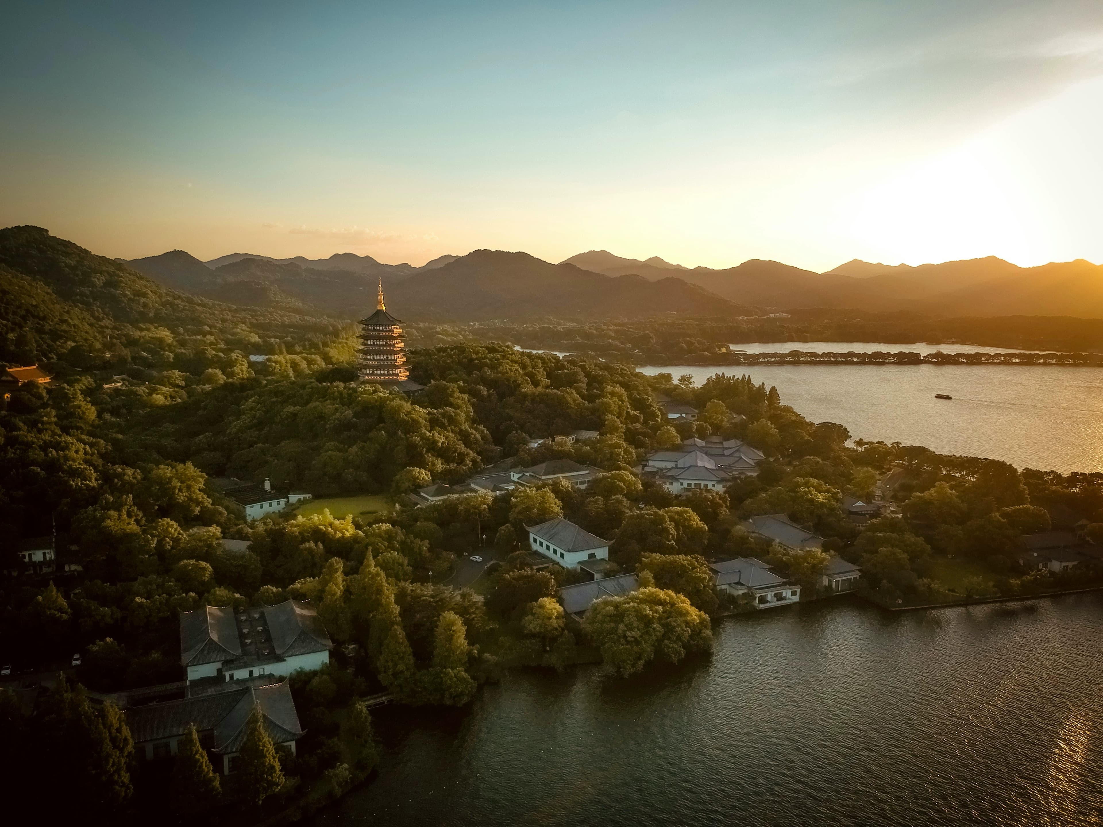 Hangzhou Couples Travel Guide: 3-Day Romantic Itinerary