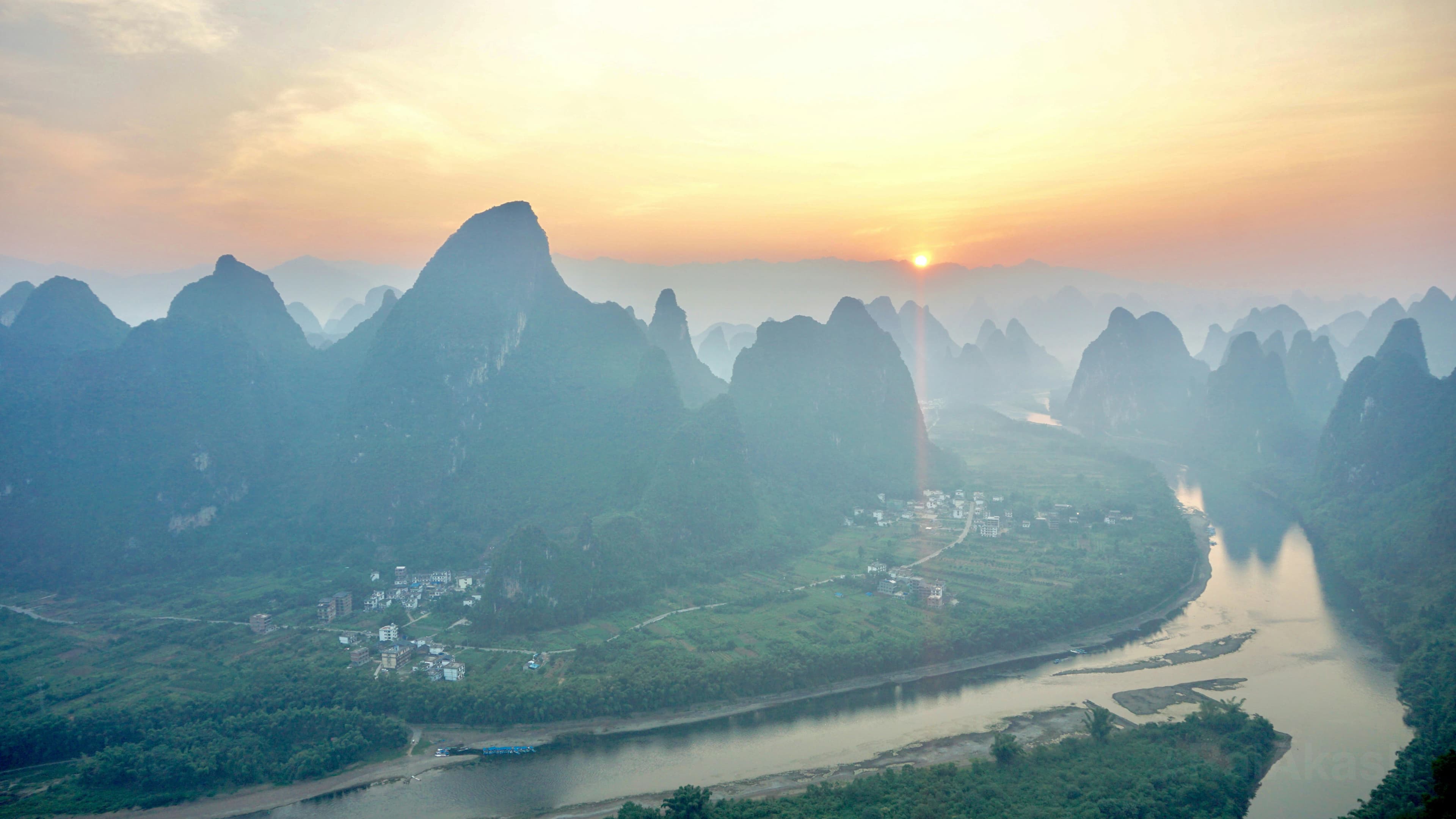 Romantic Guilin: 5-Day Nature Adventure for Couples on a Budget