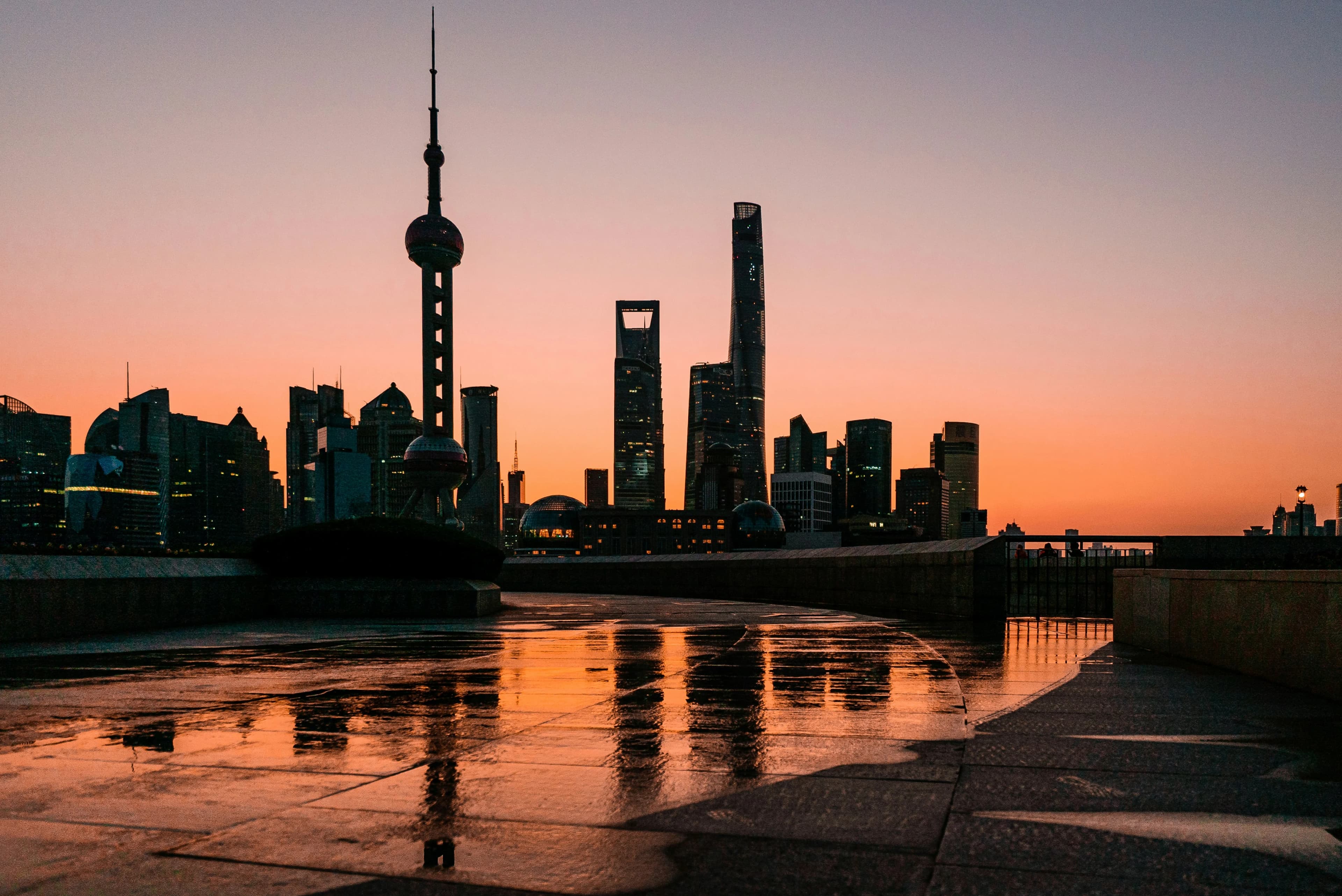 Shanghai 5-Day Solo Budget Travel Guide: Food Adventures & Hidden Gems