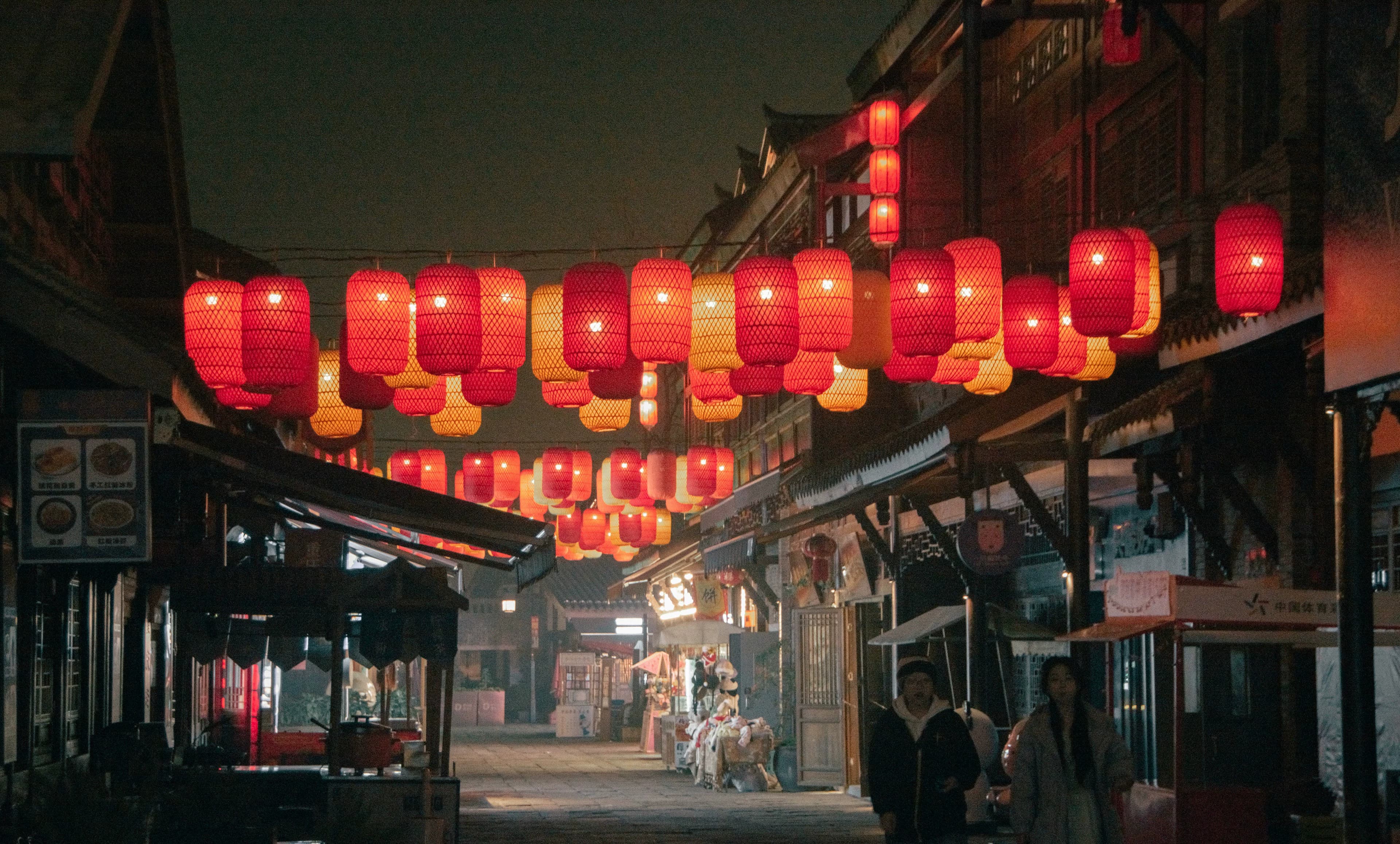 Chongqing 7 Days Couple Travel Guide: Hidden Gems & Romantic Spots