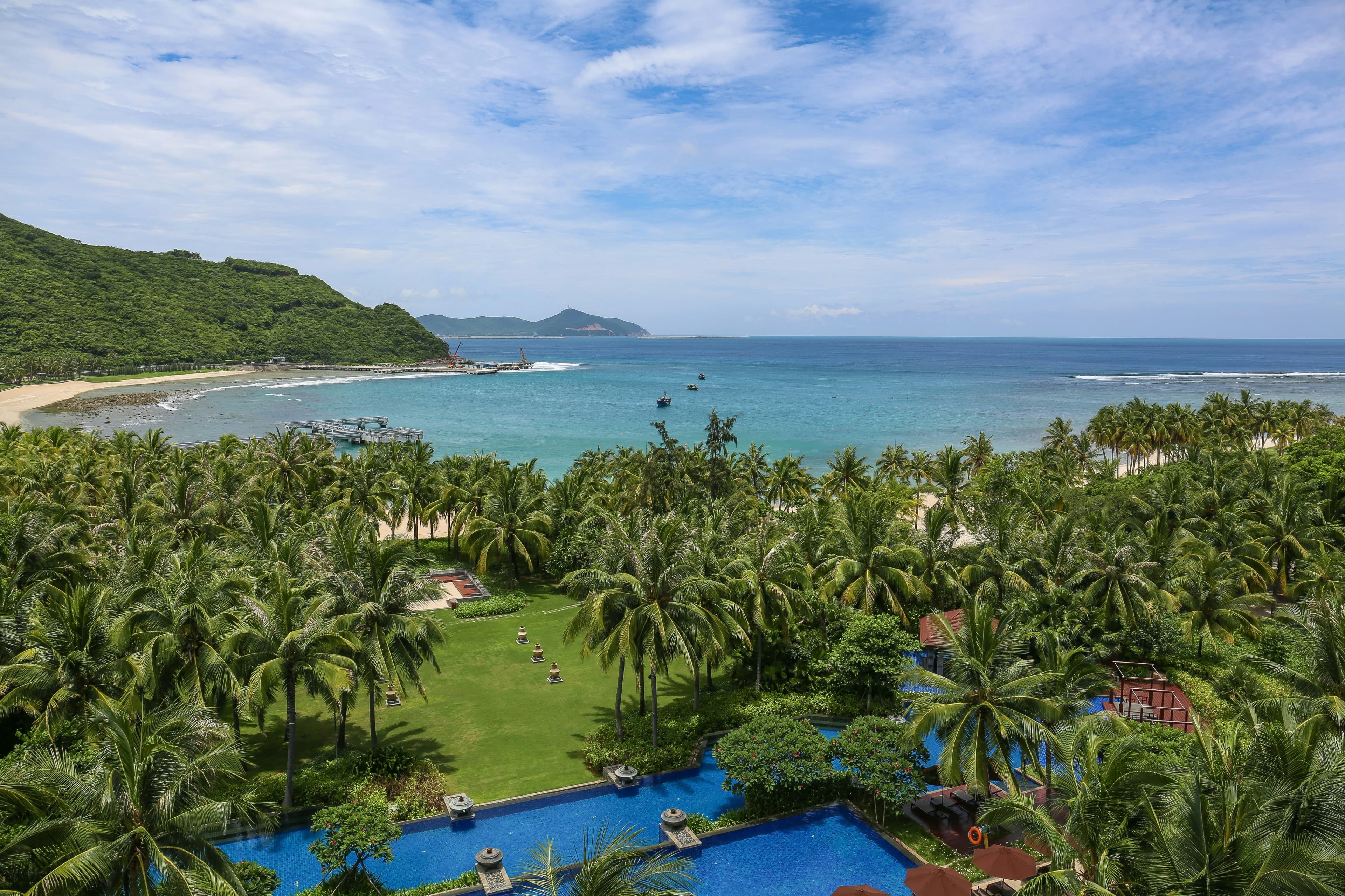 Sanya: 7-Day Romantic Escape for Couples - Wellness & Retreats on a Mid-Range Budget