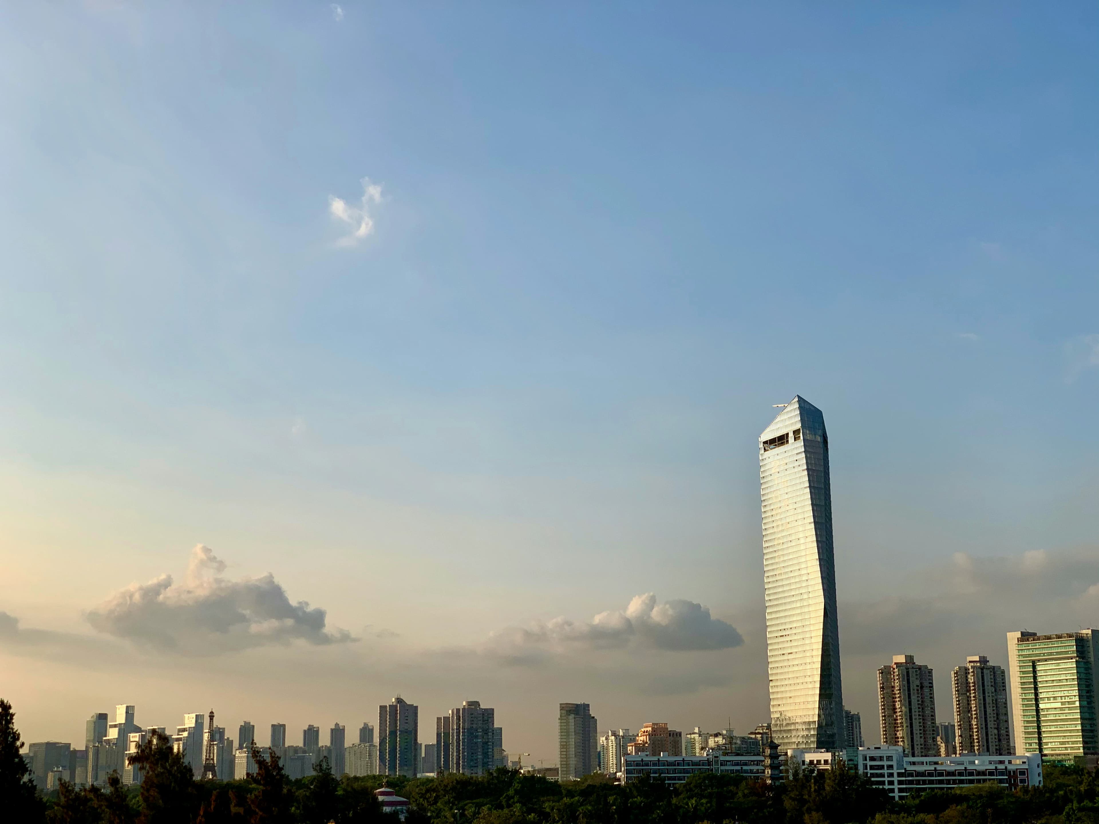 7-Day Shenzhen Travel Guide: Food Adventures & Solo Exploration