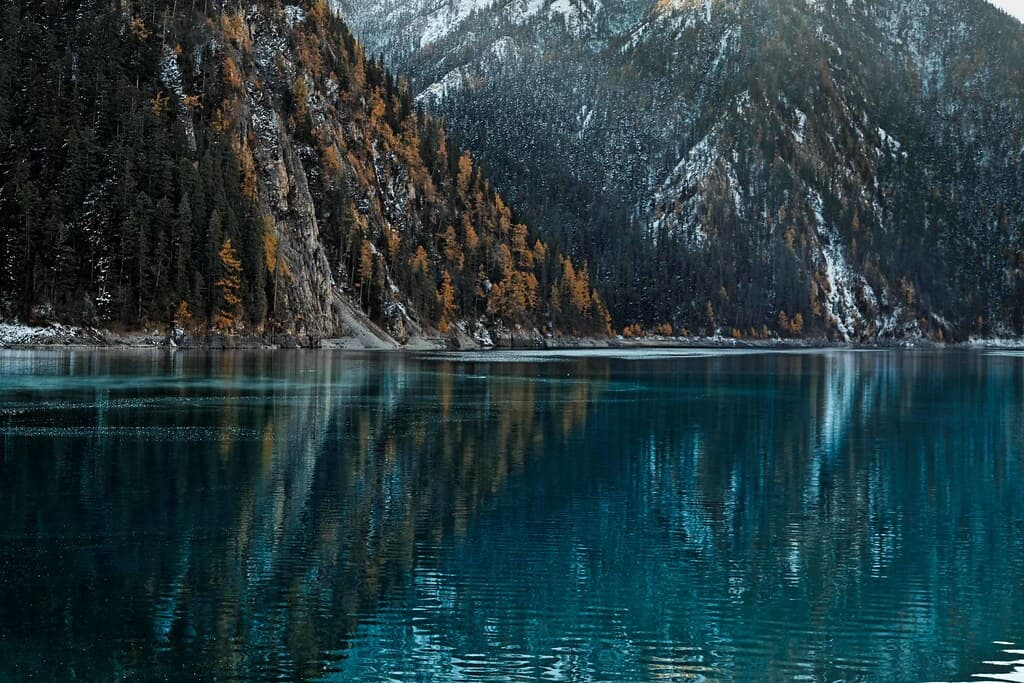 Long lake 长海 | Jiuzhaigou 九寨沟 Sichuan 四川 Long Lake (长海 ...