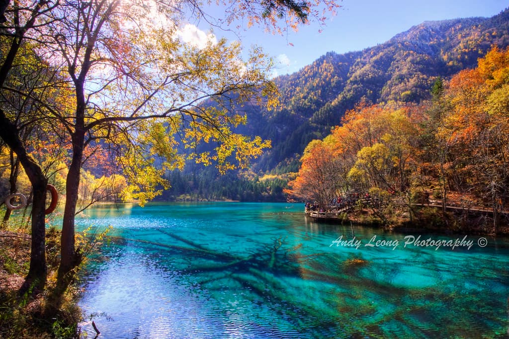 Five Flower Lake 五花海| Five Flower Lake (五花海) in autumn. Th ...