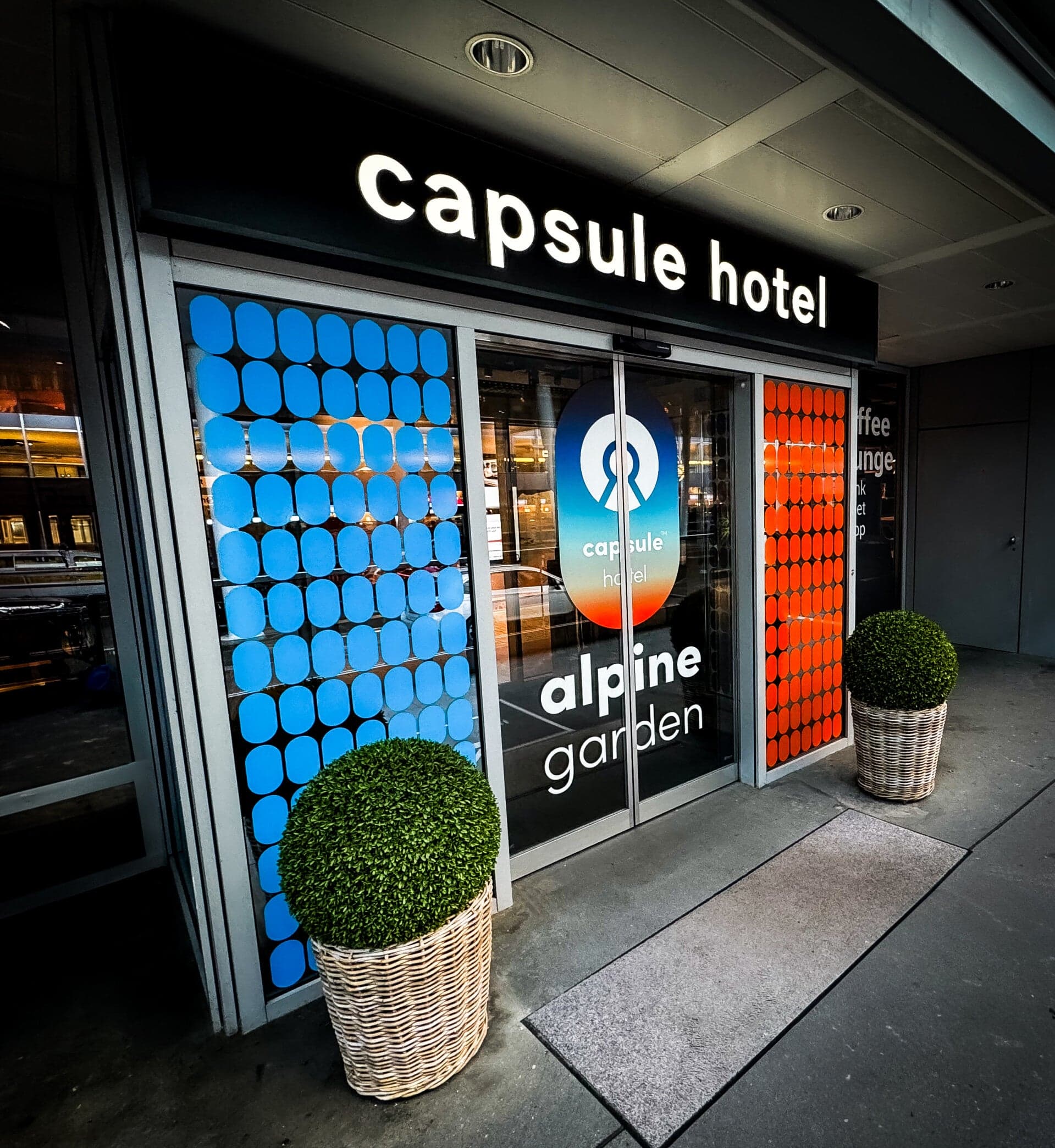 Alpine Garden, Capsule Hotel, Zurich Airport / Blogs / Blogs ...