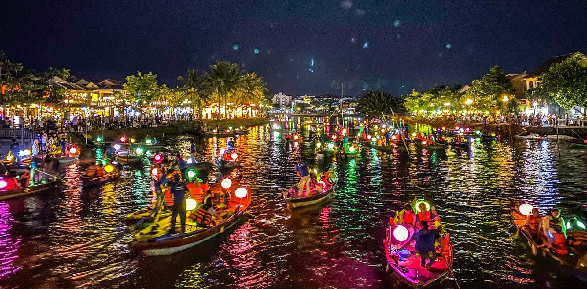 Hoi An lantern boat ride: A must-try activity at night