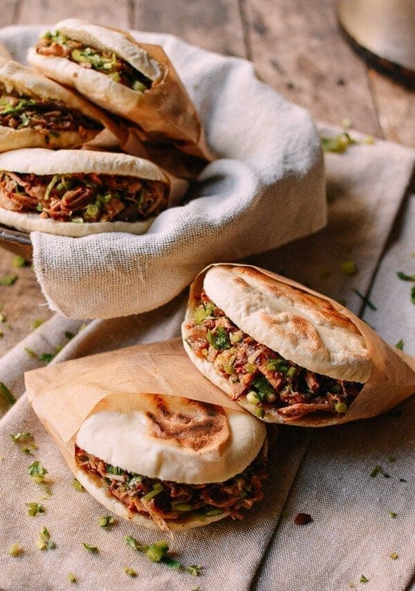 Chinese Hamburger, Rou Jia Mo 肉夹馍 - The Woks of Life