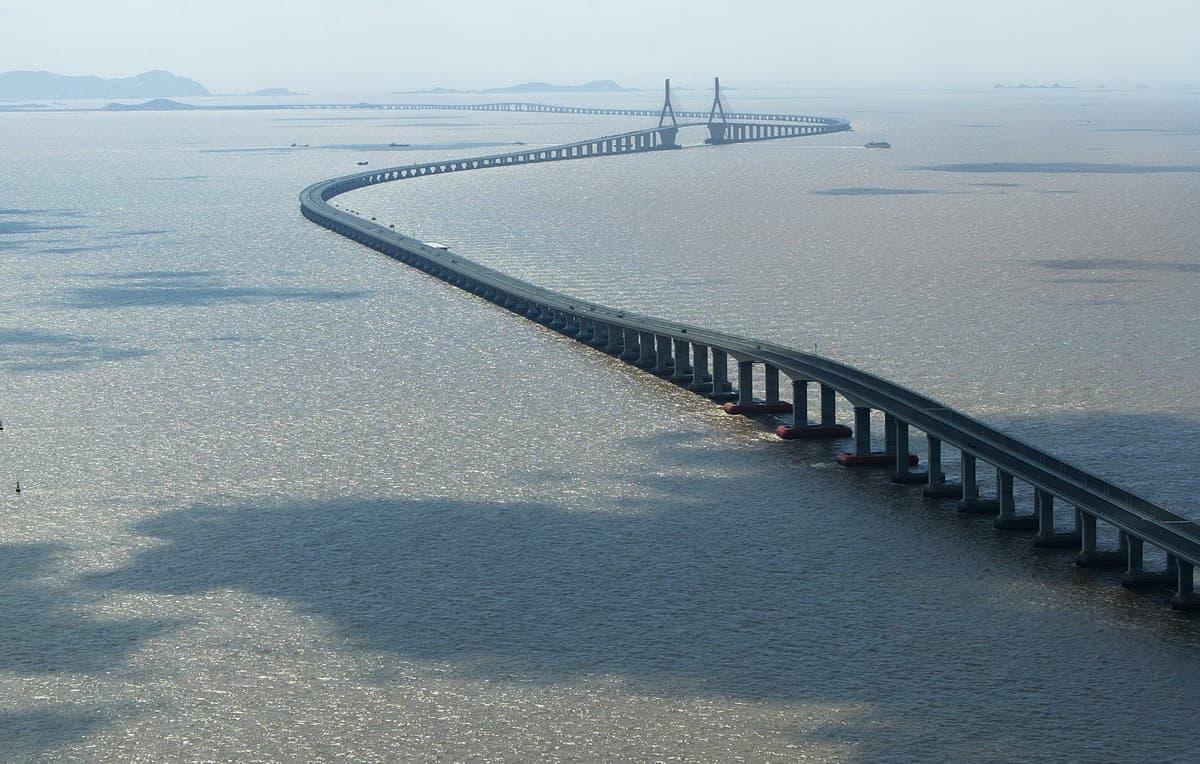 Donghai Bridge - Wikipedia