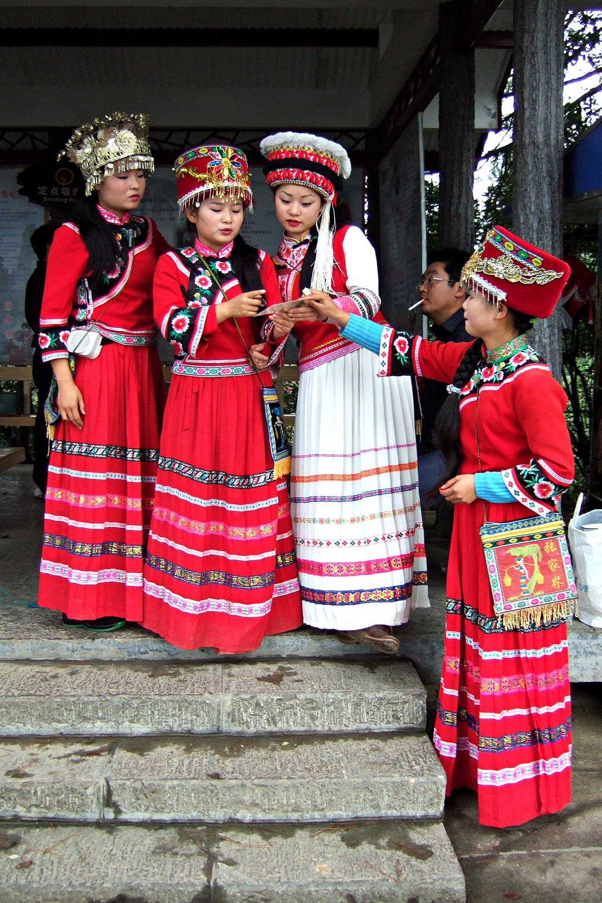 Tujia people - Wikipedia