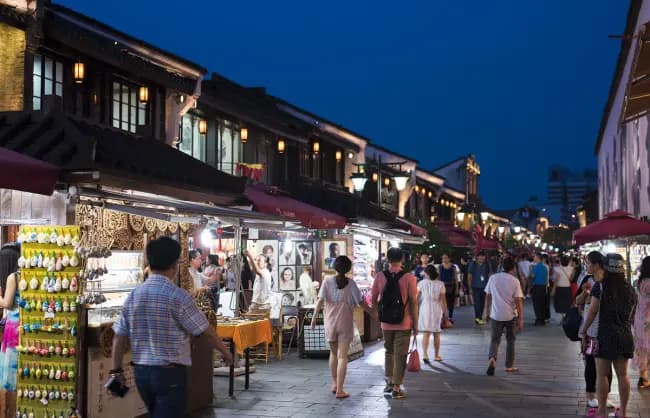 Hefang Street - A Historic & Cultural Street in Hangzhou
